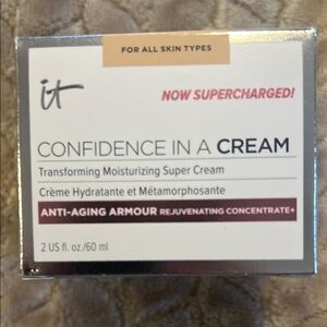 IT Cosmetics Confidence in a Cream - DAY. NEW/unopened/unused.